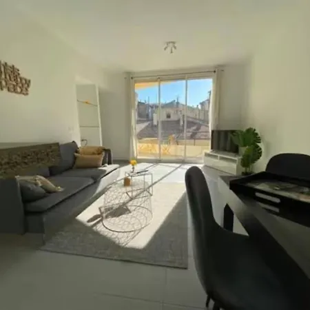 Appartement Le Minimaliste - Clim - Terrasse Nîmes